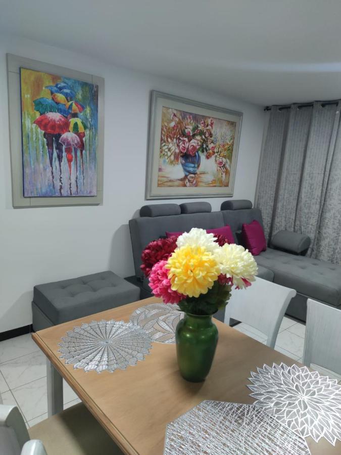 406 Apartaestudio Portal De Cadiz , Exclusivo Y Central, Con Parqueadero Capacidad 4 Personas Apartment Ibague Luaran gambar